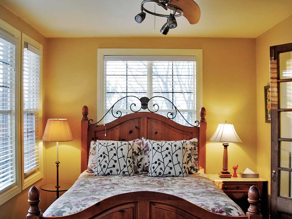 Bed and Lamps
